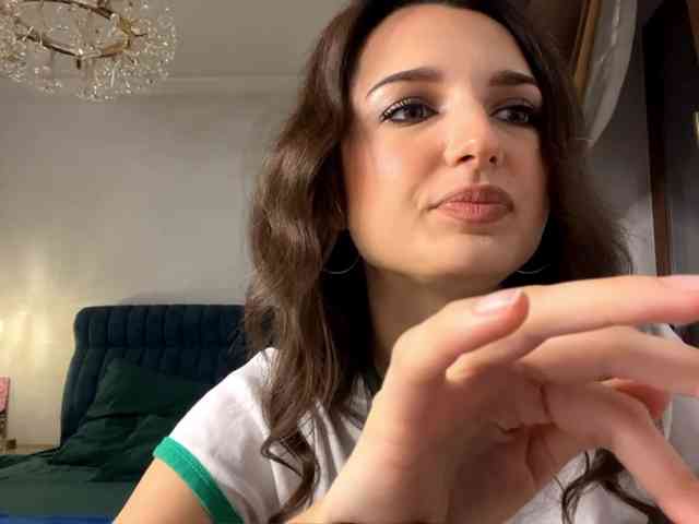 AmilyGlamour webcam