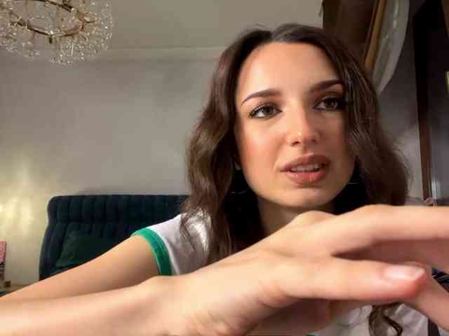 AmilyGlamour webcam