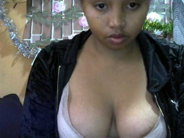 HasMinah25 live cam on BongaCams