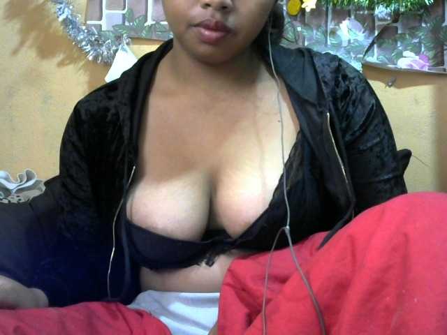 HasMinah25 live cam on BongaCams
