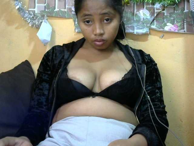 HasMinah25 live webcam show