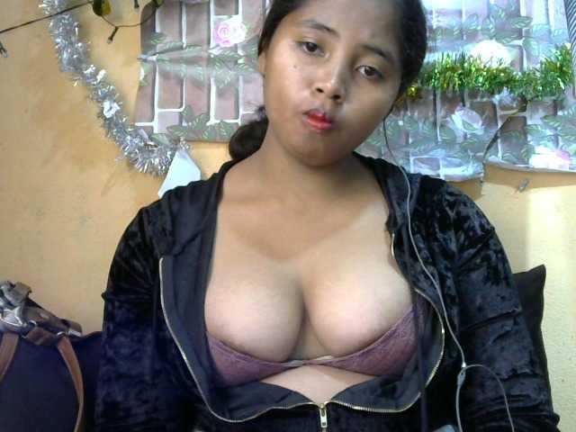 HasMinah25 live webcam show