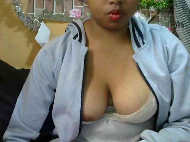 nude amateur cam HasMinah25