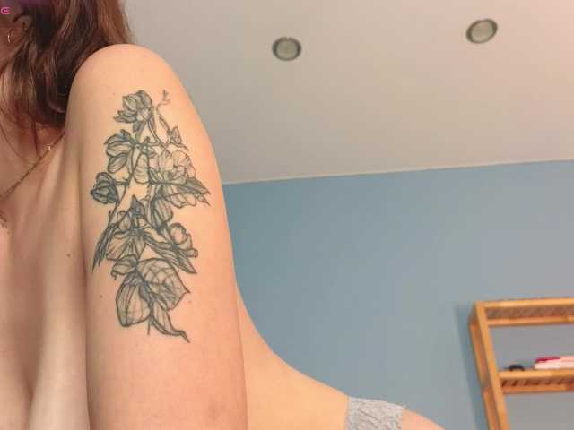 Kirasblush live webcam show