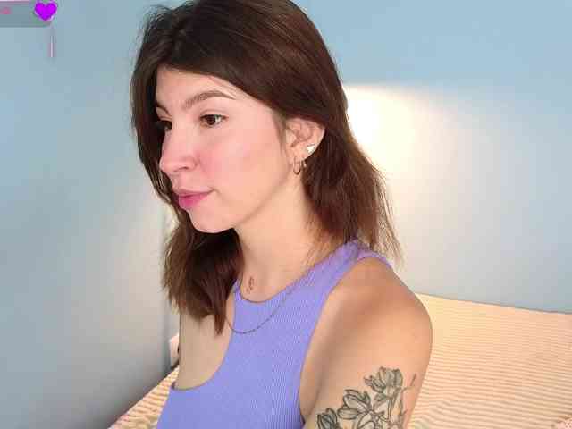Kirasblush webcam