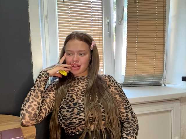 AnnetteVosburg live cam on BongaCams