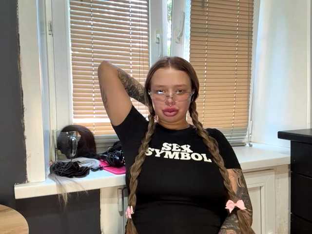AnnetteVosburg live cam on BongaCams