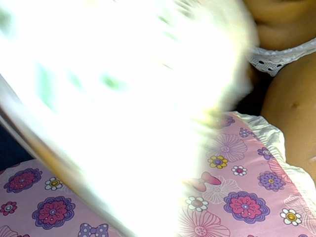 bootylesious live cam on BongaCams