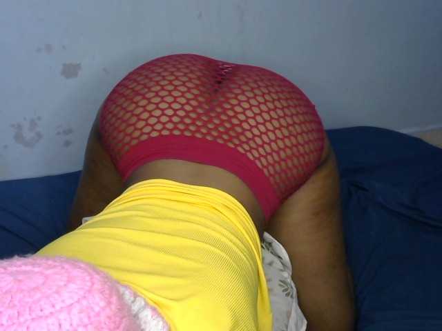 bootylesious live cam on BongaCams
