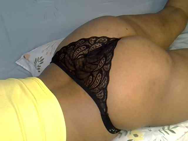 bootylesious webcam
