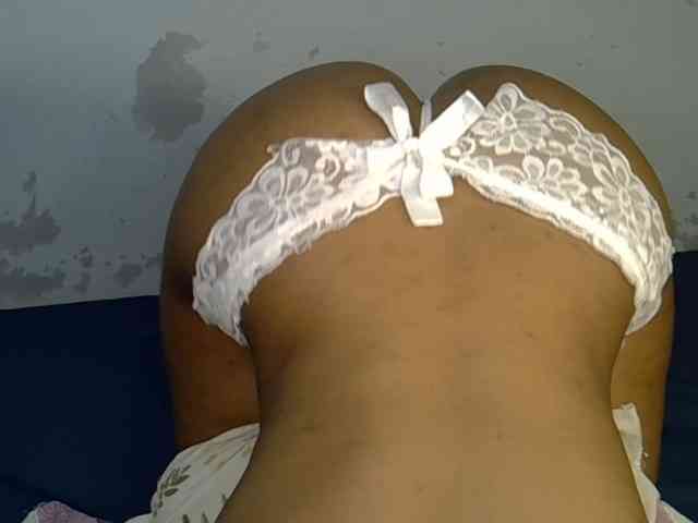 bootylesious webcam
