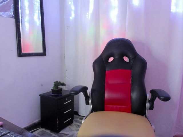 CarolineSoliz live cam on BongaCams