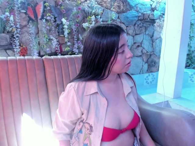 CarolineSoliz live cam on BongaCams