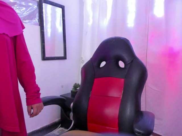 CarolineSoliz live cam on BongaCams