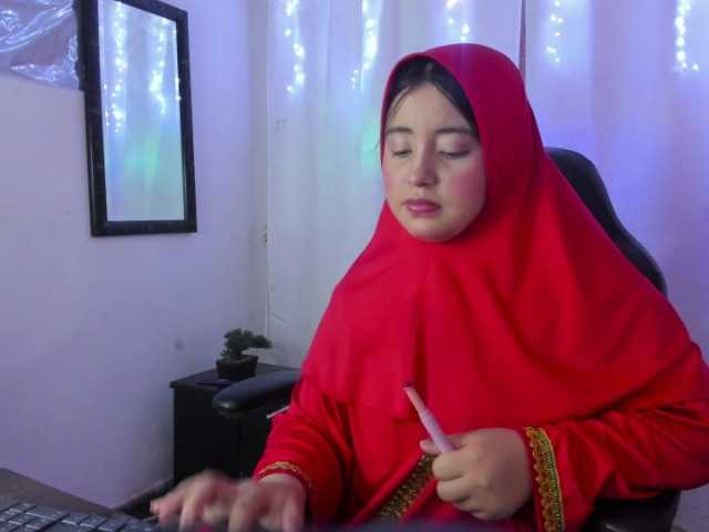 CarolineSoliz live cam on BongaCams