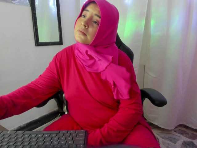CarolineSoliz live cam on BongaCams