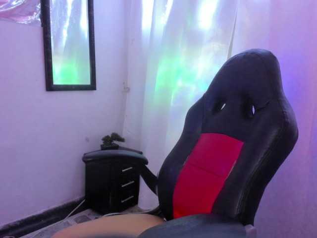 CarolineSoliz live cam on BongaCams