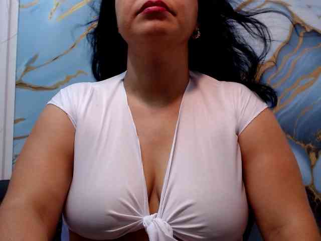 thaniasohot webcam