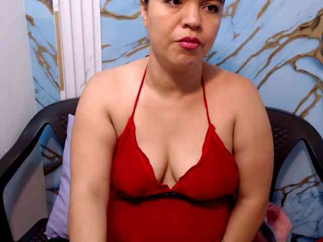 thaniasohot webcam