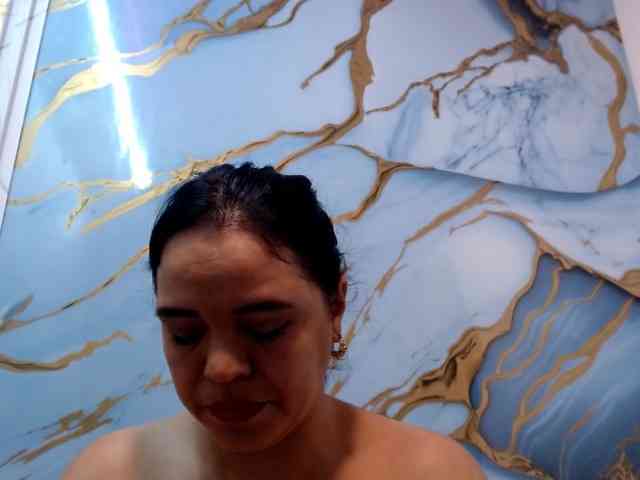 thaniasohot webcam