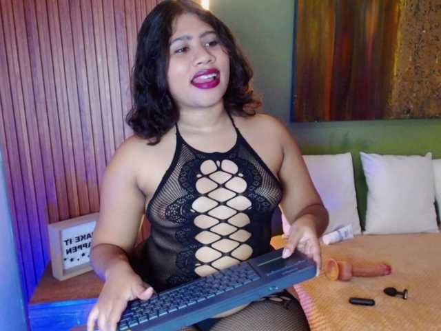 LadyAmbar live cam on BongaCams