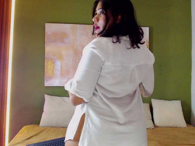 LadyAmbar live cam on BongaCams