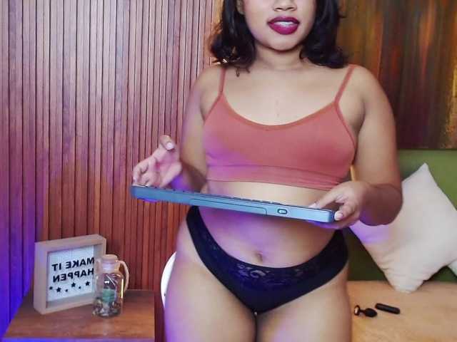 LadyAmbar live webcam show