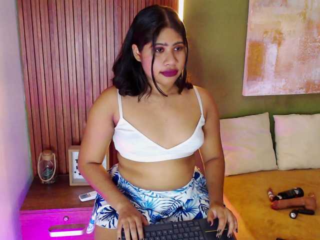 LadyAmbar live cam on BongaCams