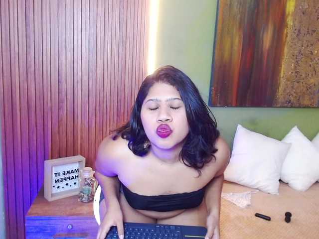 LadyAmbar live cam on BongaCams
