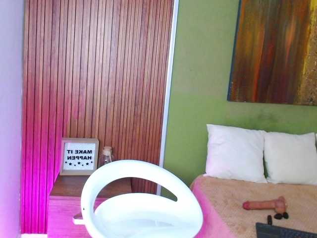 LadyAmbar live cam on BongaCams