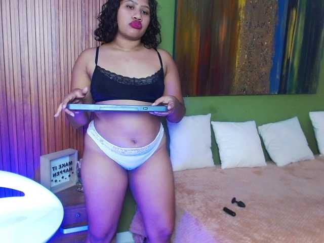 LadyAmbar live webcam show