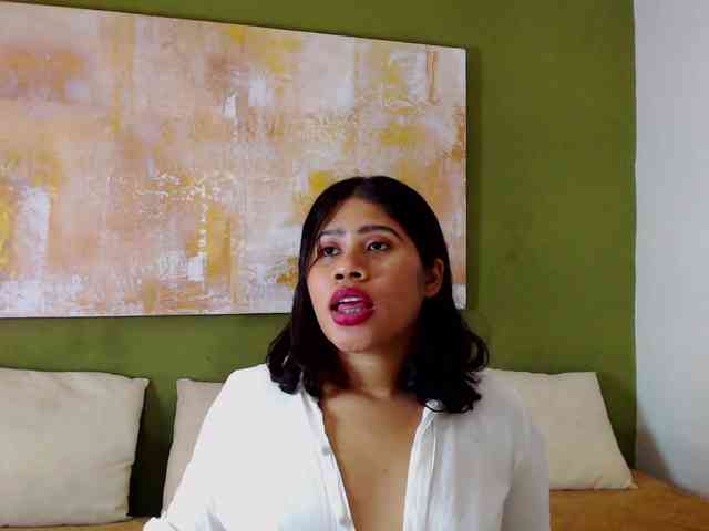 LadyAmbar webcam