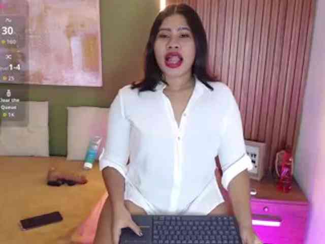 LadyAmbar webcam