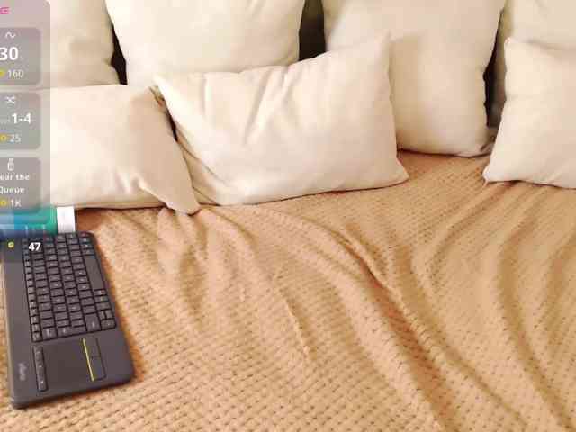 LadyAmbar webcam