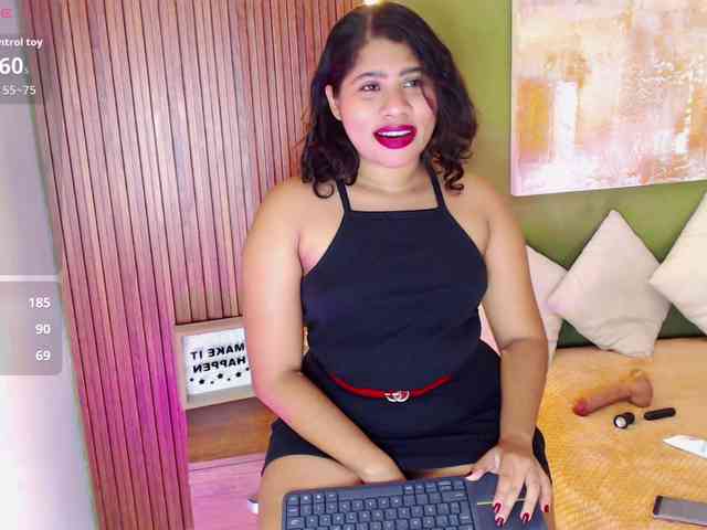 LadyAmbar webcam