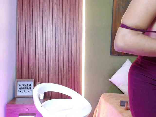 LadyAmbar webcam
