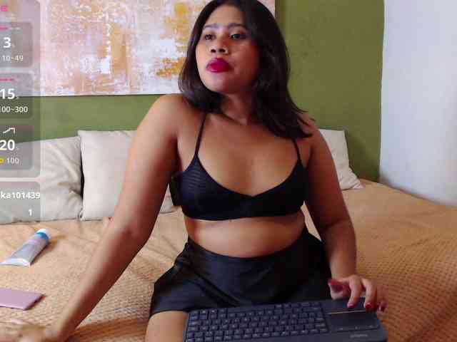 LadyAmbar webcam