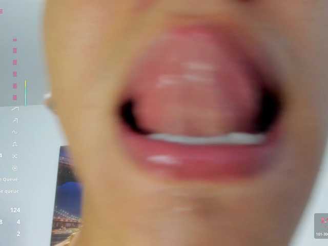 CuteeHornyy live cam on BongaCams