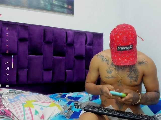 CuteeHornyy live cam on BongaCams