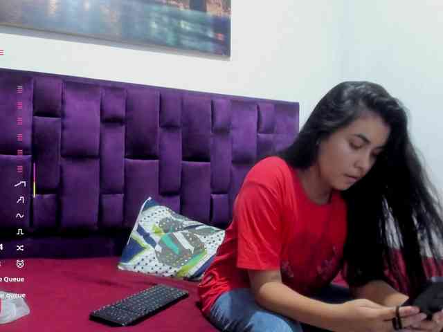 CuteeHornyy webcam