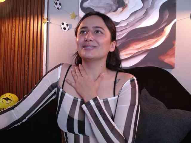 EvaLoveSaliva webcam