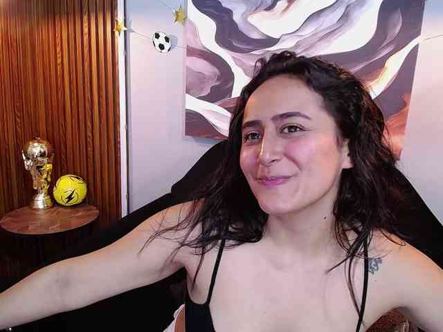 EvaLoveSaliva webcam