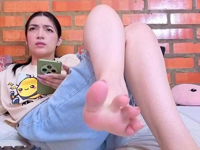 AuraLee live cam on BongaCams