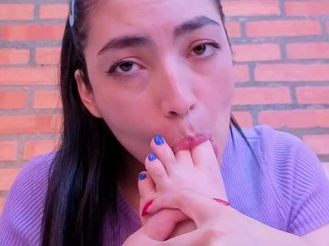 AuraLee live cam on BongaCams
