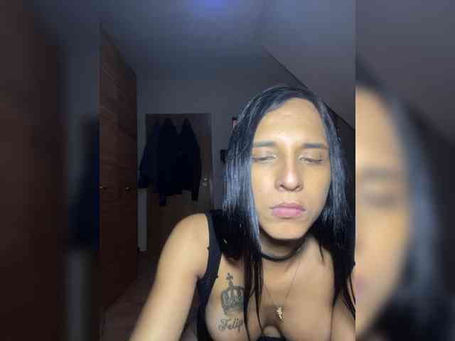 FERNANDASEXY24 webcam