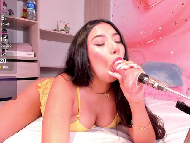 Sofi-Velvett live cam on BongaCams