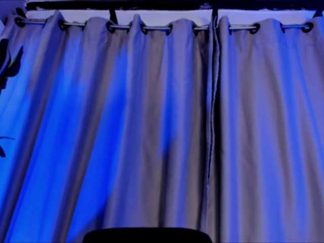 GiaPhoenix live cam on BongaCams