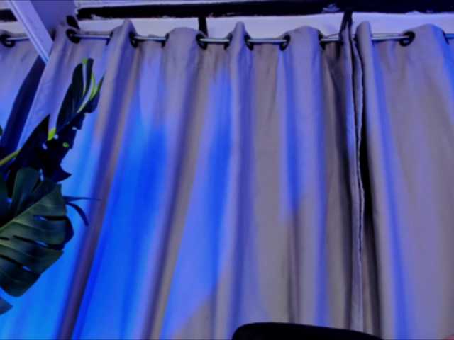 GiaPhoenix live cam on BongaCams