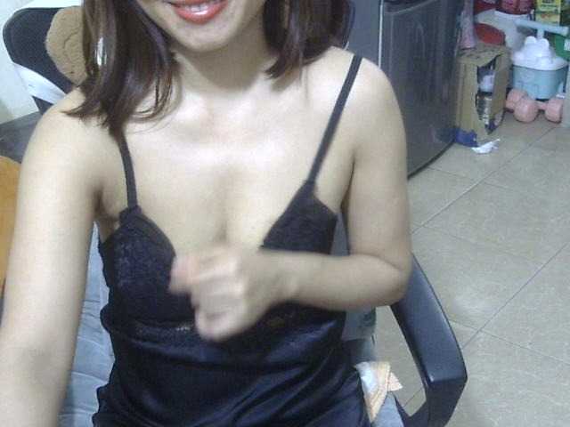 cherrysexy live cam on BongaCams