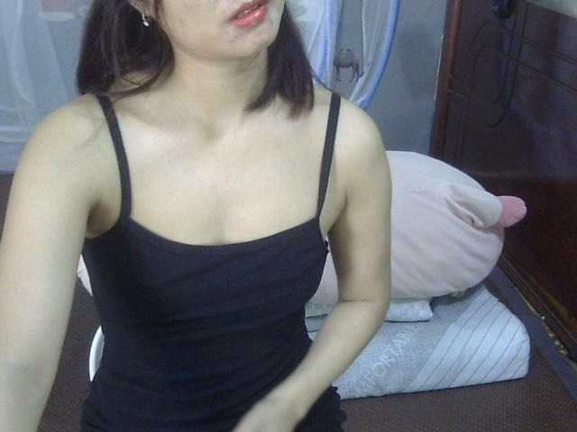 cherrysexy live cam on BongaCams